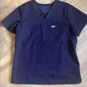 Figs Zamora scrubs: top and pants. Size M